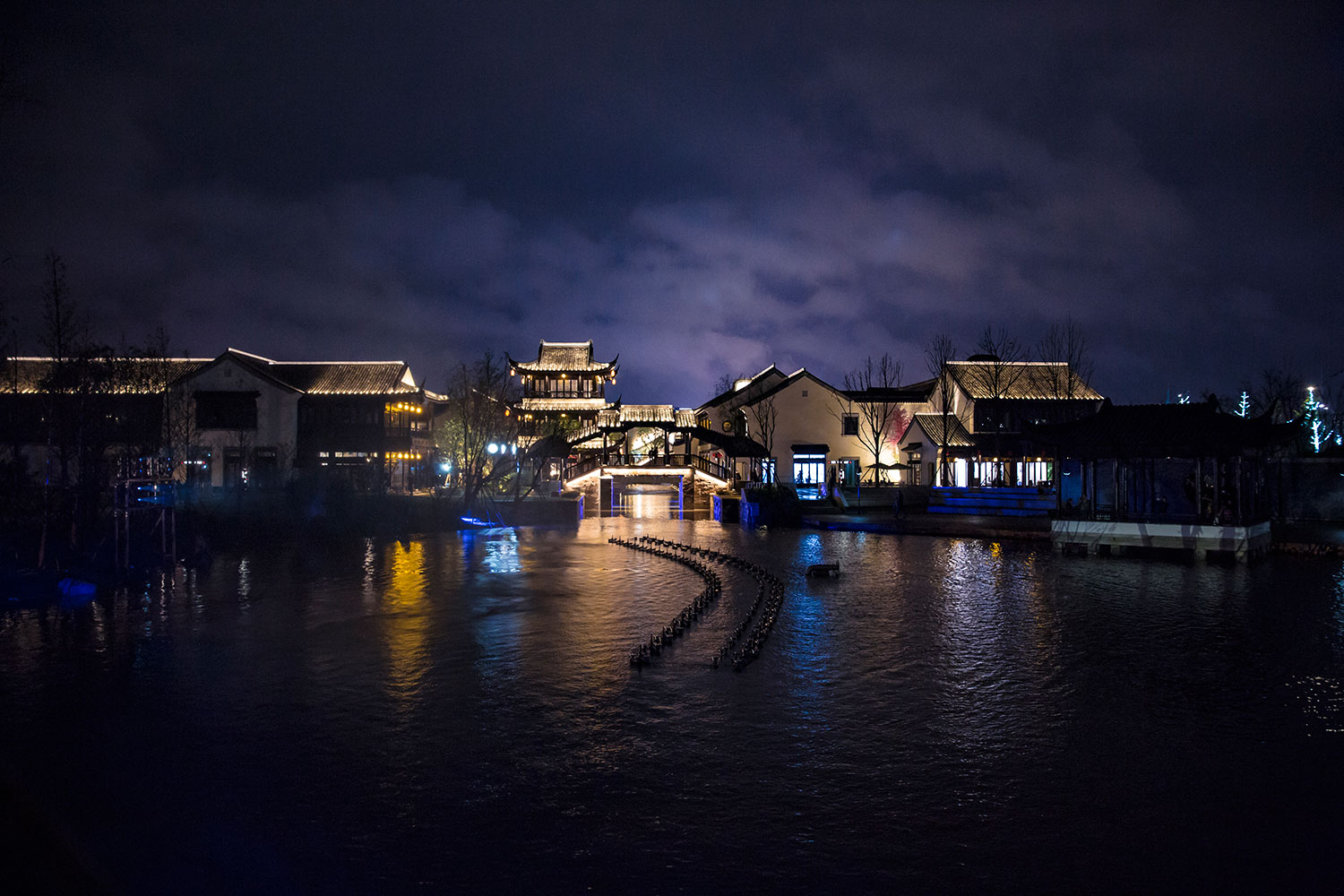 Cali新西塘水街亮化方案